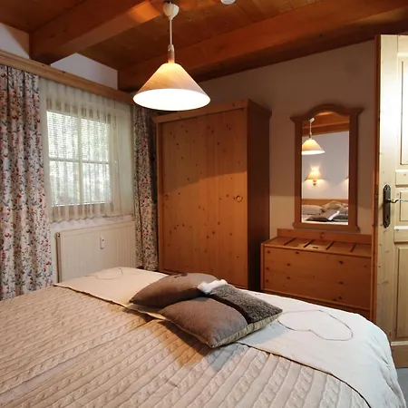 Landhaus Nockalm Bad Kleinkirchheim アパート *