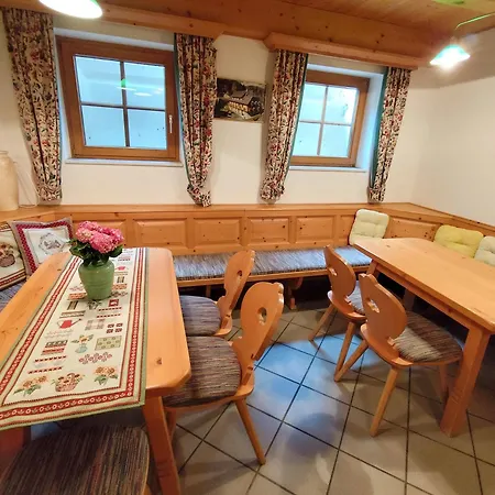 Landhaus Nockalm Bad Kleinkirchheim アパート *