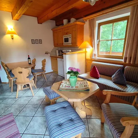 Landhaus Nockalm Bad Kleinkirchheim アパート