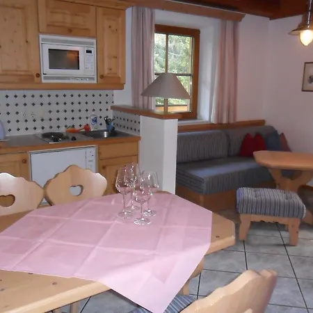 アパート Landhaus Nockalm Bad Kleinkirchheim